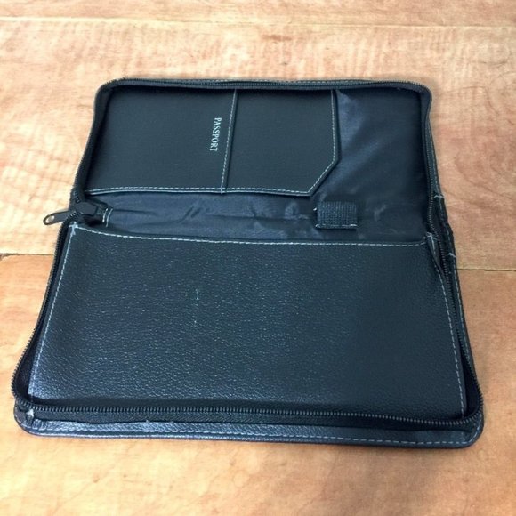 Insight Vacation Passport Wallet - Picture 11 of 12